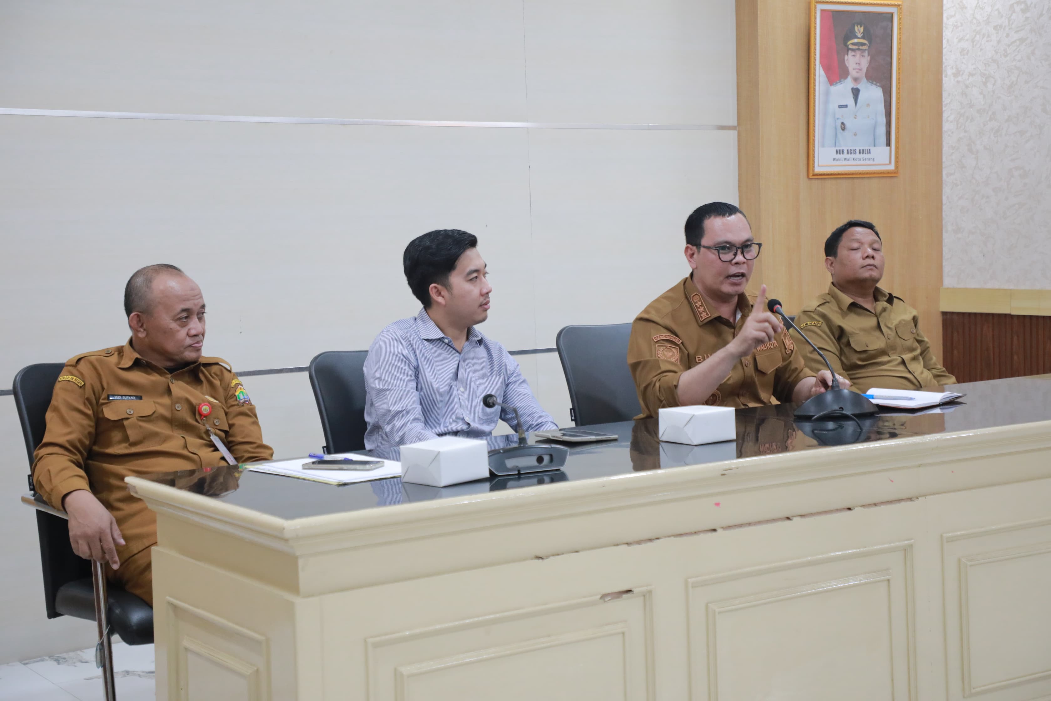 WALI KOTA SERANG TURUN TANGAN BAHAS POLEMIK PROGRAM MBG DI YAYASAN AL-IZZAH