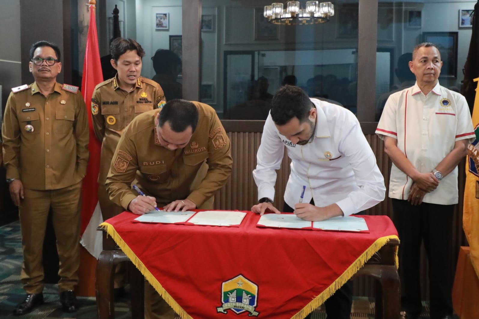 PEMKOT SERANG–APJATI TAKEN MOU KERJA SAMA PENEMPATAN CALON NAKER KE LUAR NEGERI