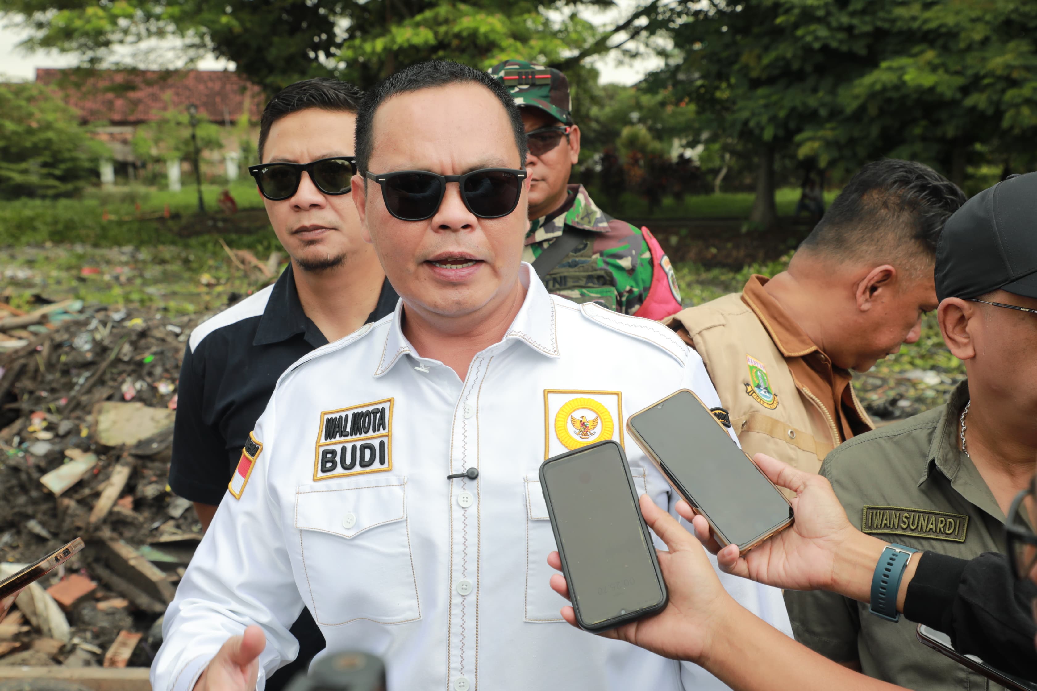 Satu Keputusan untuk Ribuan Warga: Wali Kota Serang Bongkar Bangunan Liar di Atas Sungai