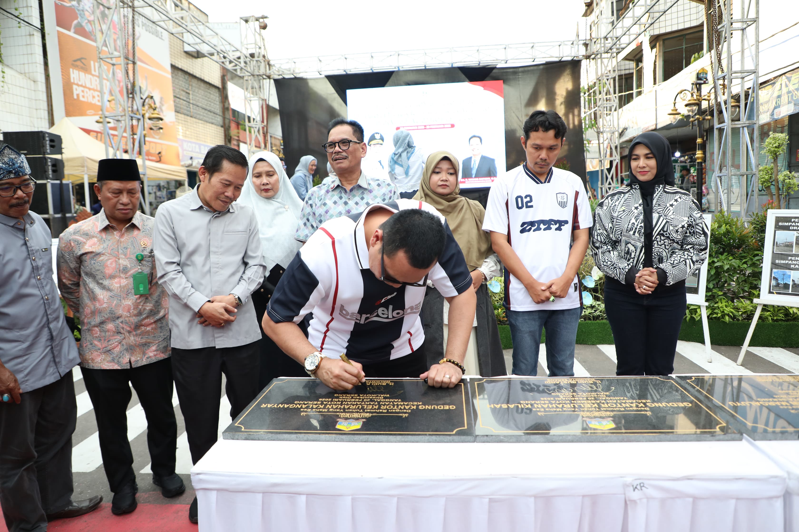 Royal Baroe Diresmikan Bersamaan Peringatan 1 Tahun Kepemimpinan Budi–Agis