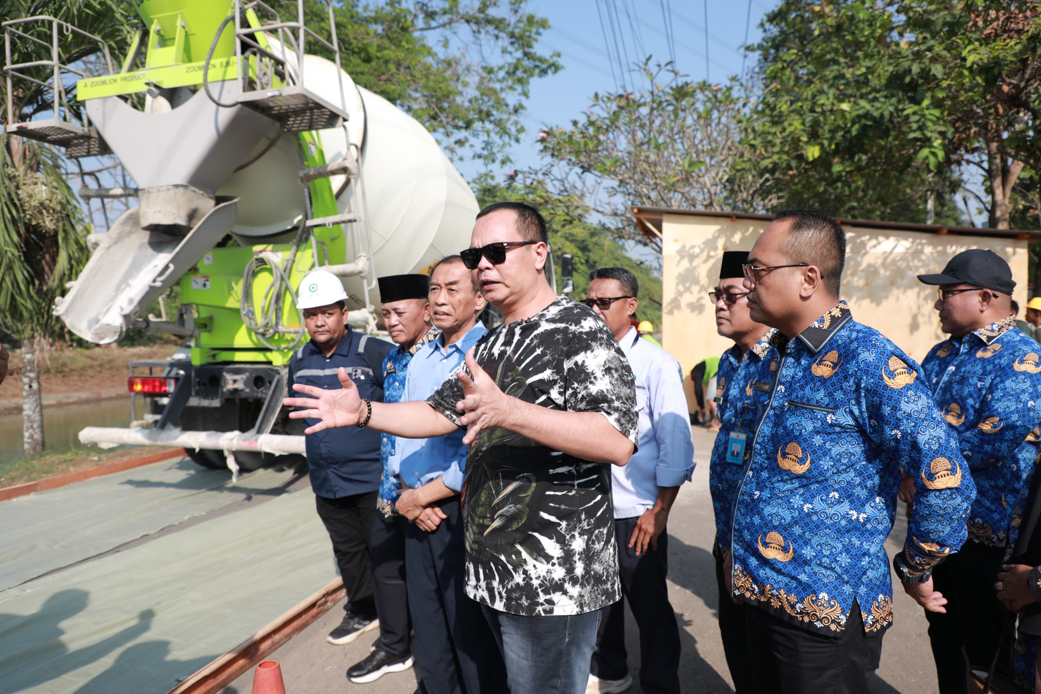 Gebrakan Tanpa APBD! Wali Kota Budi Rustandi Mulai Betonisasi Jalan Kenari Lewat CSR PT SBS