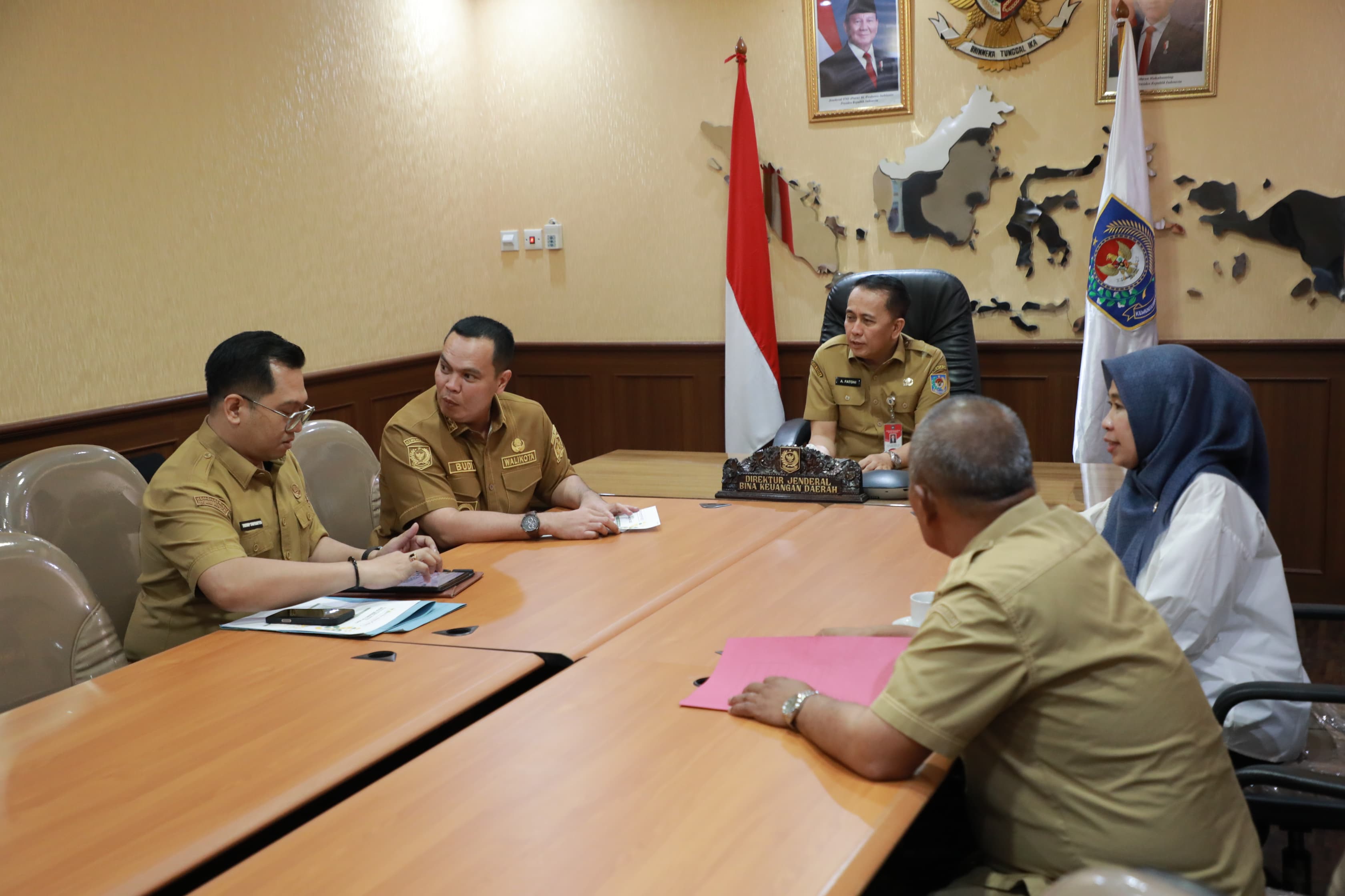 Walikota Serang Budi Rustandi melakukan kunjungan kerja ke Direktorat Jenderal Otonomi Daerah (Ditjen Otda) Kementerian Dalam Negeri (Kemendagri) Republik Indonesia