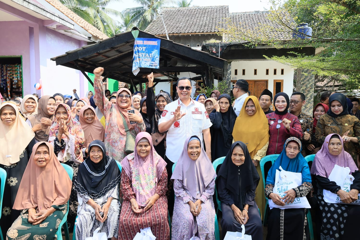 Pemkot Serang Salurkan Bantuan Sembako, Marbot dan Guru Ngaji, Budi Rustandi: Bentuk Kolaborasi dengan Pemprov Banten