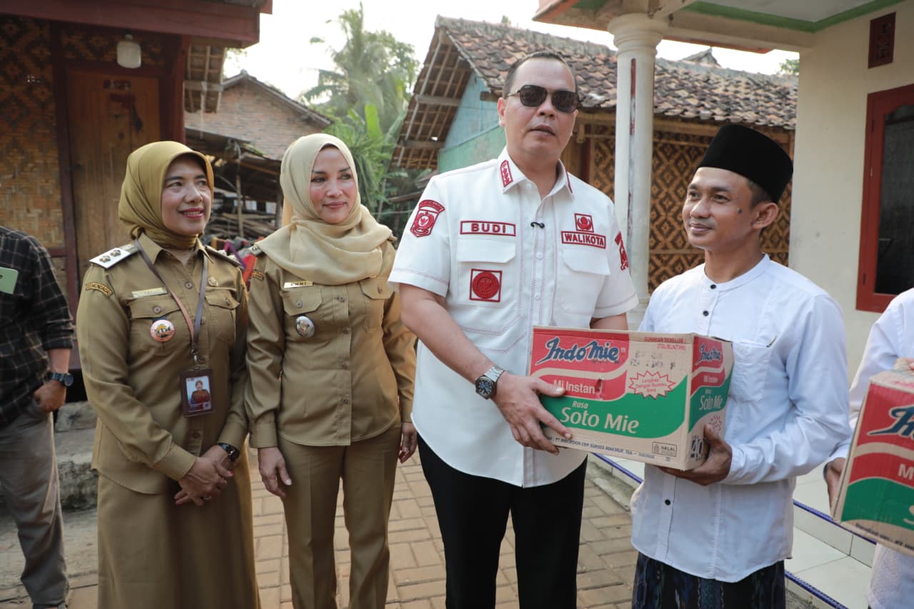 Wujudkan Visi "Serang Mengaji", Pemkot Serang Kolaborasi Distribusikan Puluhan Mushaf Al-Qur'an